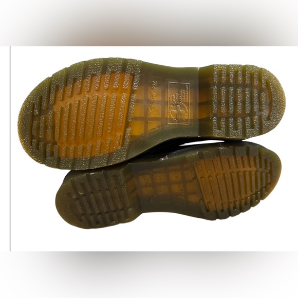 dr martins 1460 WOMEN'S PATENT LEATHER LACE UP BOOTS - Picture 6 of 9